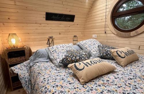 Mornand-en-Forez House | Séjour Authentique dans un Tonneau Viticole avec Piscine Chauffée et Mini-Ferme - FR-1-496-325