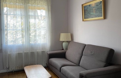 Aulnay-sous-Bois Cabin | Séjour en Pavillon Proche des Transports et des Évènements