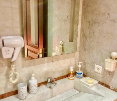 Semlalia Apartment | Séjour lumineux confort et design