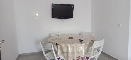 Hjar Ennhal Apartment | Séjour Paisible au Bord de la Nature.