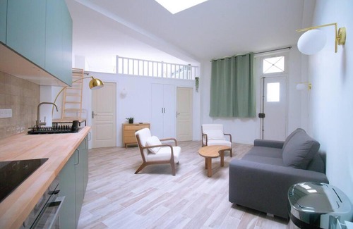 Quartier Sainte-Marguerite Apartment | Séjournez dans un havre de paix au cœur de Paris