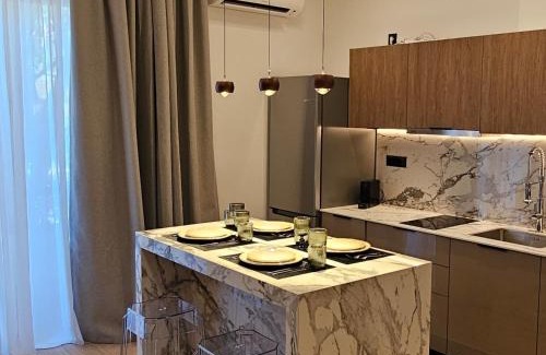 Rhodes Apartment | S & E luxury city residences