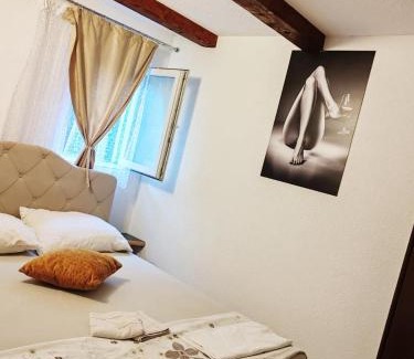 Novi Grad Apartment | S-E-N