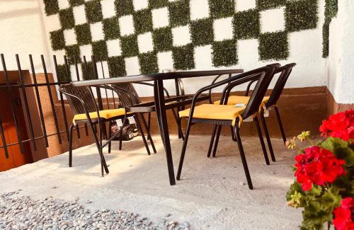 Avrig Apartment | S-HOUSE Avrig Apartament Spațios cu Terasă Privată lângă Sibiu Ideal pentru Cupluri , Familii sau Tranzit