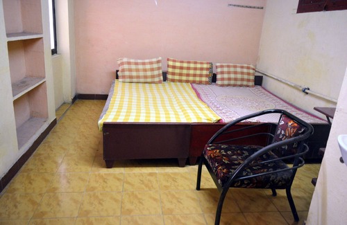 Mayiladuthurai Hotel | S M Residency