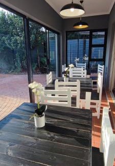 Meyerton House | S & S Village Guest House