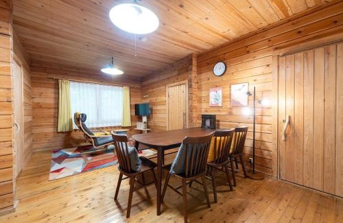 Tsumagoi House | S-villa Karuizawa wood creek