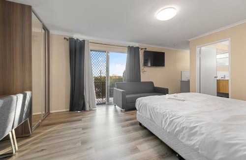 Highgate Hill Hotel | S1 Motel
