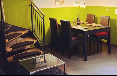 Bayreuth Apartment | S7 Air Conditioned Apartment with roof terrace (90 qm for 8 guests max)