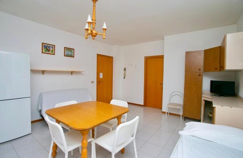 Sirolo Apartment | S77 - Sirolo, trilocale con giardino in centro