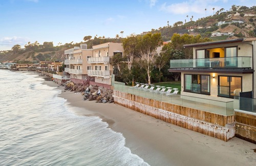 Eastern Malibu Apartment | SA Beach Suites #10 - The Perfect Suite on Carbon Beach