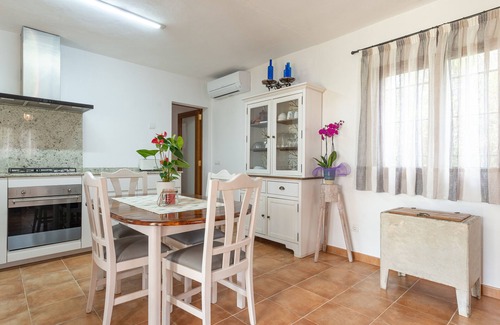 Buger House | SA CASETA (BÚGER) - Cosy house with elevated swimming pool and free WiFI.