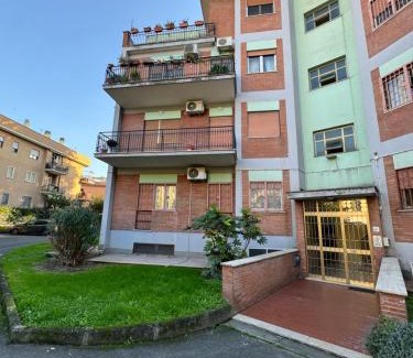 Quartiere XXIX Ponte Mammolo House | SAARAH affittacamere