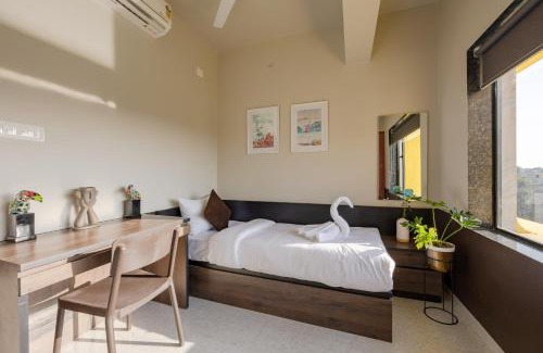 Daman Hotel | Saavi Suites