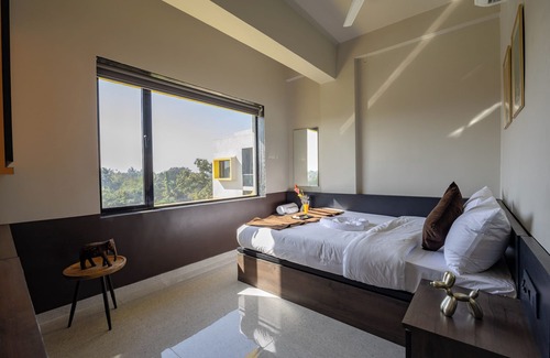 Pardi Hotel | Saavi Suites