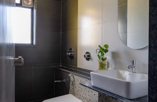 Pardi Hotel | Saavi Suites
