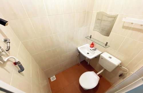 Sabak Aur Hotel | Sabak Awor Resort