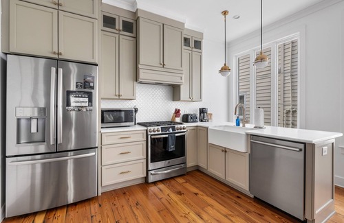 Cannonborough Elliotborough House | Sabal House | Next to Cannon Green and Veggie Bin