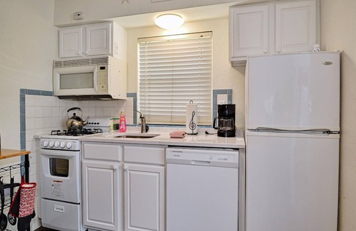 Clearwater Beach Cottage | Sabal Palm Unit 1 1 Beach Getaway