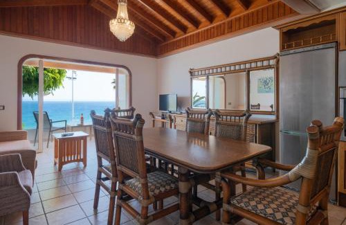 Puerto del Carmen Apartment | Sabbia Suites Sea View La Playita