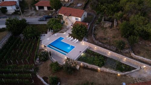 Trn Villa | Sabljić Estate