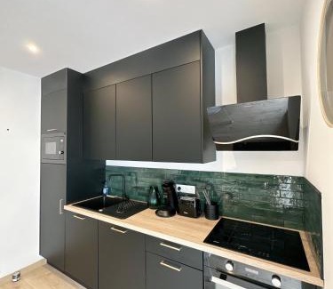 Rodez Apartment | Sacré appartement/Jardin/Parking/Wifi
