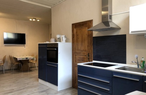 Schwandorf Apartment | (SAD103) Lightfilled workers rental