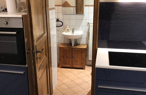 Schwandorf Apartment | (SAD103) Lightfilled workers rental