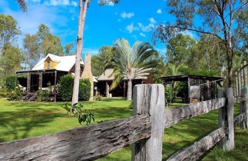 Moolboolaman House | Saddleback Country Cabins. Near Gin Gin