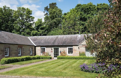 Cornhill on Tweed Cottage | SADDLER COTTAGE Cornhill-On-Tweed - Period Cottage Oozing Character and Charm