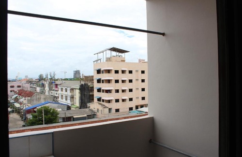 Kho Hong Apartment | Saeng Chan Apartment