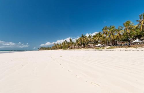 Diani Beach Hotel | Safari Beach Hotel