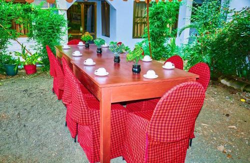 Arusha Bed & Breakfast | Safari Park House