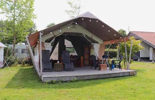 Twijzel Other | Safari Tent, Friesland, cleaning included