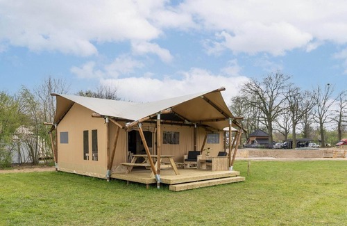 Zuna House | Safari Tent in Netherlands Glamping Escape