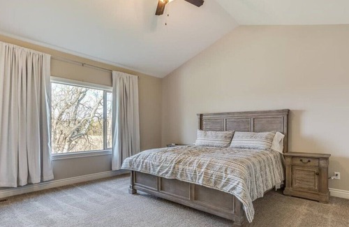 Greenwich House | Safe 5 Bed Beautiful Home in quiet neighborhood