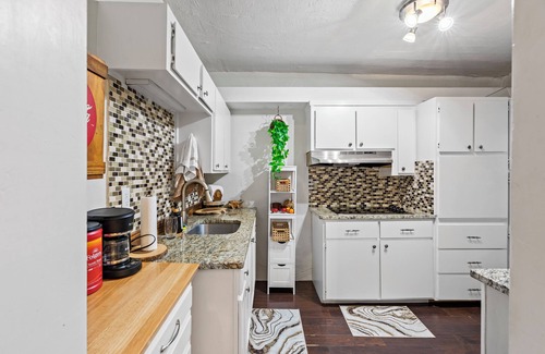 Loring Heights Apartment | Safe & cozy guest suite in Buckhead + free parking
