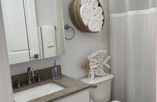 Safety Harbor Apartment | Safety Harbor Hide Away’s newest addition! Introducing ‘The Manhattan’!