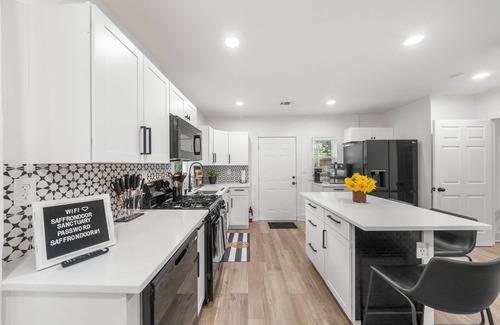 Atlanta House | Saffron Door Sanctuary, near downtown Atlanta!