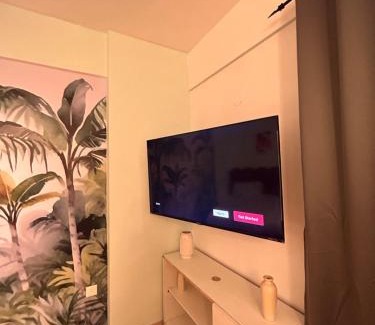 Gomti Nagar Apartment | Saffron Green Delight DLF My Pad
