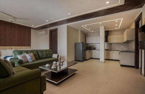 The Mall Road Villa | SaffronStays Library Enclave President Suite - 1-BHK Luxury Apt with Valley View, Mall Road Mussoorie