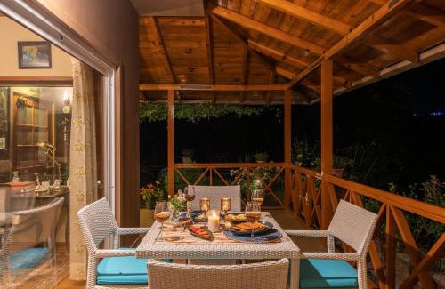 Kaul Villa | SaffronStays Plaksha, Mukteshwar