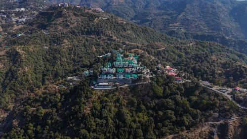 Mussoorie Villa | SaffronStays Wilbury Homes - The Cheese Villa