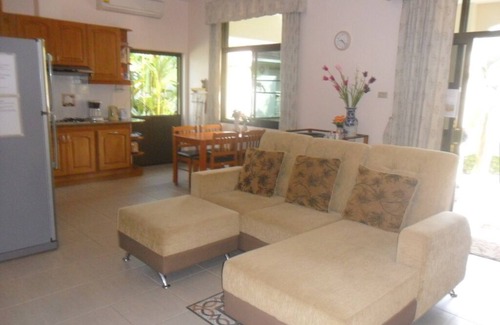 Rayong House | Safir Village 3 bedroom villa near Suan Son Beach