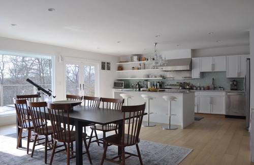 North Sea House | Sag Harbor - Beautiful 5BR, 3.5BR home with heated pool, wooded private backyard