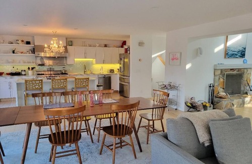 North Sea House | Sag Harbor - Beautiful 5BR, 3.5BR home with heated pool, wooded private backyard
