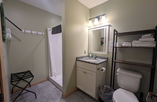 Grand Marais Cabin | Saganaga Lodge Small Room #3