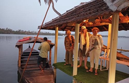 Kuzhuppilly House | SAGAR BEACH VILLAS Home stay