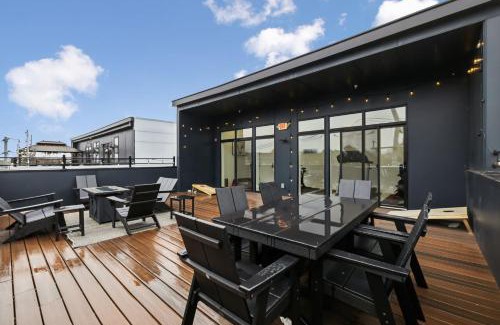 Inglewood House | Sage Haven Boho Condo with Rooftop