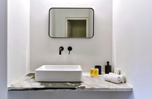 Paros House | Sage House